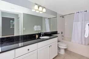 Dharma Home Suites Coral Gables at Gables Grand Plaza - Image 5