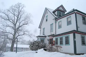 Oxen Yoke Inn & Motel - Image 2
