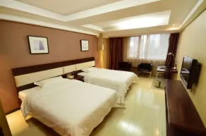Jiashiting Hankou Railway Station Hotel - Image 5