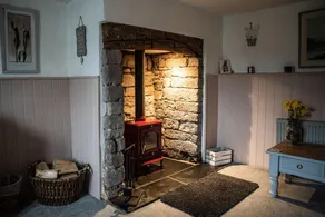 Charming 2 Bed Cottage in North Molton With Hottub - Image 4