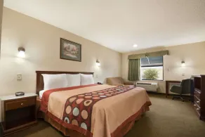Super 8 by Wyndham Baton Rouge/I-12 - Image 5