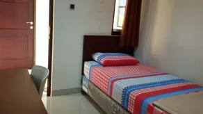Iresidence Guest House - Image 5