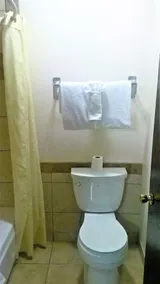 Banfield Motel - Image 4