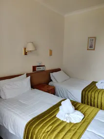 Inglewood Palm Hotel - Image 4