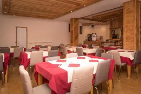Hotel Clotes - Image 5