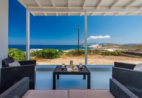 Seaview House Mandrakia - Image 3