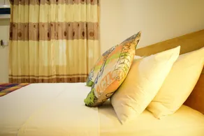 Banana Residence - Image 2