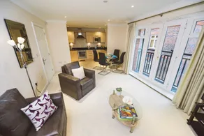 Jade Apartments - Image 5