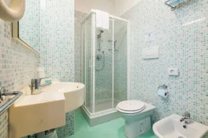 Hotel in Marina di Cecina a few steps from the sea - Image 2