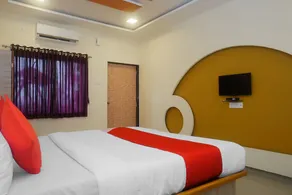 S Ramada by OYO Rooms - Image 2