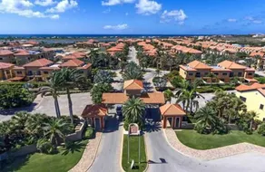 BEAUTIFUL HOUSE WITH PRIVATE POOL IN GOLD COAST - Image 3