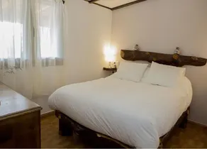 House - 3 Bedrooms - 02006 - Image 2