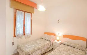 Nice Apartment in Rosolina Mare With 2 Bedrooms and Wifi - Image 4
