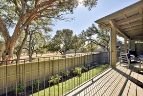 2br Reserve At Lake Travis 2 Bedroom Cabin - Image 3