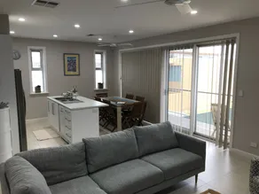 Elandra Holiday Home - Image 3