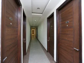 OYO 2245 Sector 21 - Image 5
