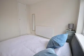 Lovely Modern Flat with Parking Near Airbus, Uwe, MOD - Image 2