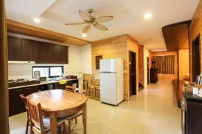 Celebrity Villa - Image 5