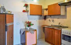Beautiful Apartment in Stalettì With 1 Bedrooms - Image 3