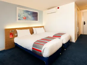 Travelodge Stafford Central - Image 4