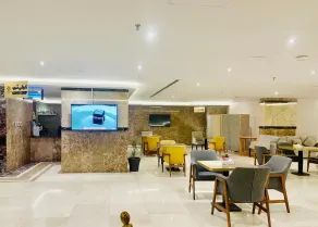 Ozone hotel - Image 3