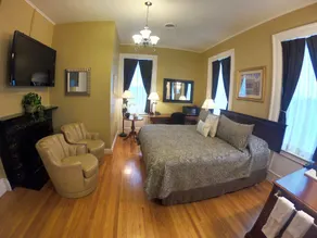 Beacon Hotel Oswego - Image 4