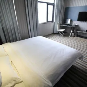 Vera Nika International Hotel - Image 5