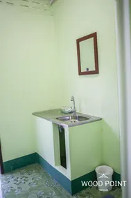 Woodpoint T&B House - Image 3