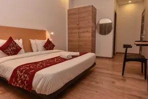 Hotel Red Saffron - Image 3