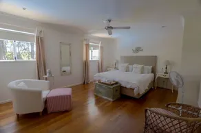 Barefoot Escape - Image 3