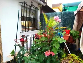 House With 5 Bedrooms in Dos Hermanas, With Pool Access, Enclosed Gard - Image 3