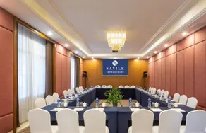 Savile K-Knight Luan Hotel - Image 4