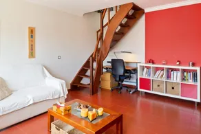 Lovely 2 Bedroom Duplex Apt w Terrace in Cascais - Image 2