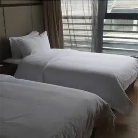 9 Hotel - Image 5