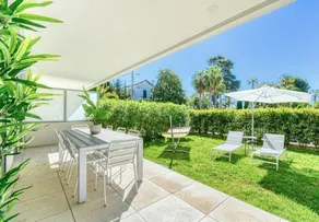 Nice Apartment With Private Garden, Pool & Parking - Image 4