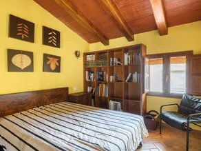 Cosy Holiday Home in Valencia With Billiards and Barbecue - Image 3