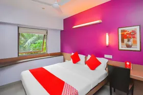 OYO 18803 Smart Inn - Image 2