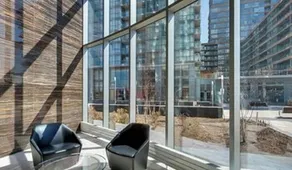 NGE Stays - Downtown Suite Lake View - Image 2