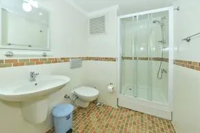 Saros Apartments - Image 2