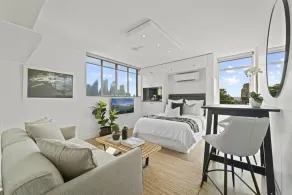 Modern Potts Point Studio - Image 5