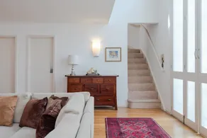 Gorgeous 2 bed in Converted Pumping House 4 Guests - Image 2