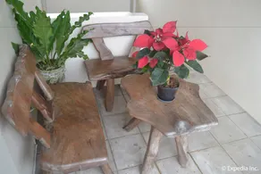 Lazea Tagaytay Inn - Image 3