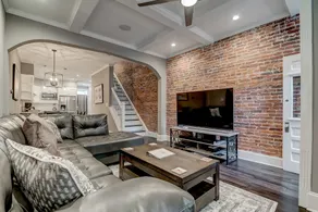 Luxury Home Near Harbor With Roofdeck & Parking - Image 5