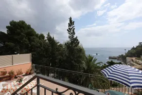 Mazzarò Apartment with Terrace and Seaview - Image 4