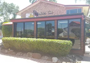 Bronco Motor Inn - Image 2