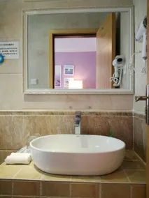 Secret Garden Inn - Image 2
