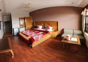 Hotel Sapphire - Image 2