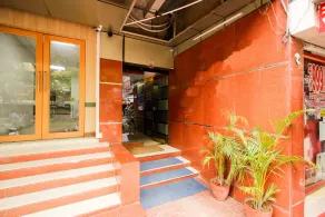 Ujwal Residency by OYO Rooms - Image 3