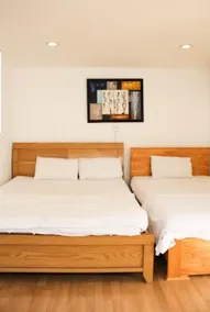Tony's Home - Image 5