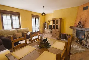 Antigua Casa Catones - Image 2